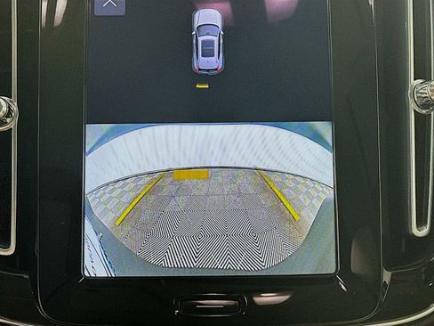 Used 2023 Volvo XC40 B5 Ultimate w/ Protection Package Premier image 15