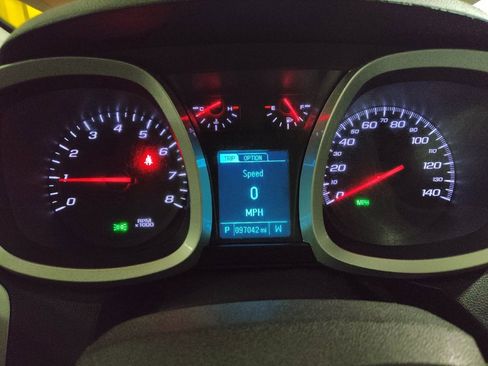 Used 2017 Chevrolet Equinox LT w/ Convenience Package image 23