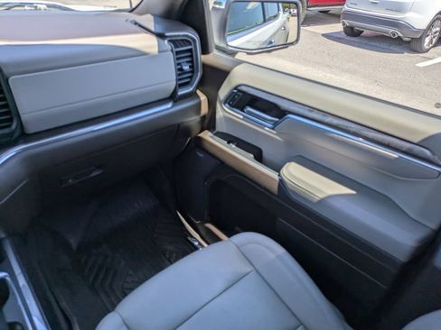 Used 2023 Chevrolet Silverado 1500 LTZ AWD/4WD image 17