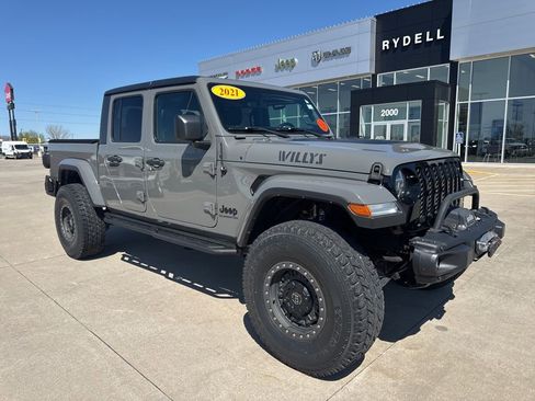 Used 2021 Jeep Gladiator Sport AWD/4WD image 1