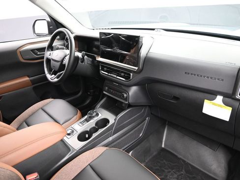 New 2026 Ford Bronco Sport Outer Banks w/ Sasquatch Outer Banks Package AWD/4WD image 25