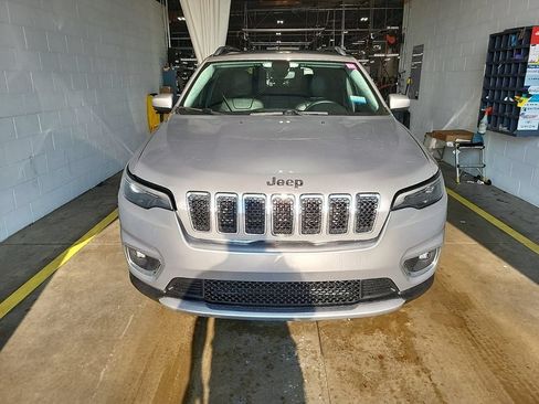 Used 2019 Jeep Cherokee Limited AWD/4WD image 7