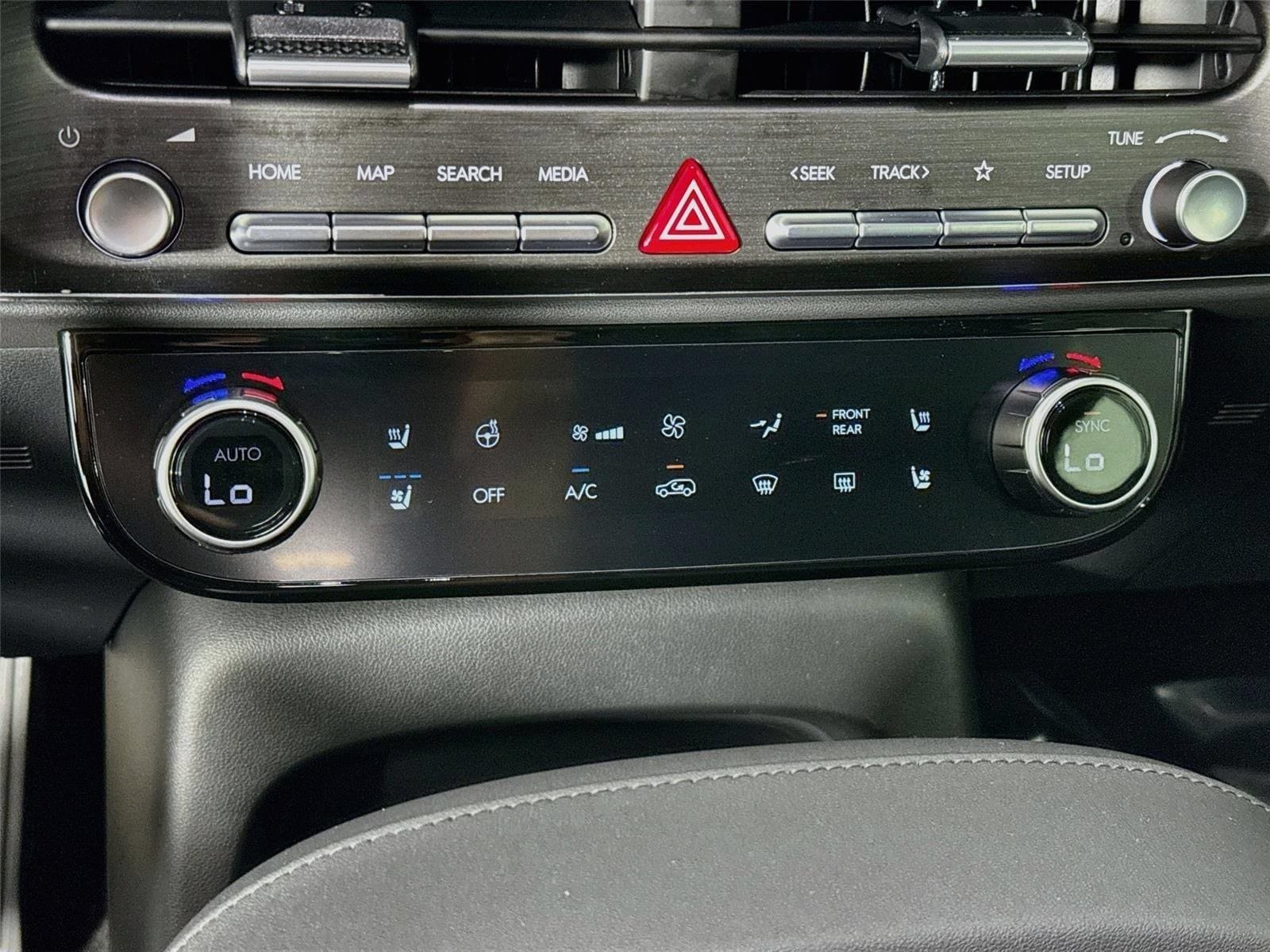 Certified 2026 Hyundai Palisade SEL FWD image 18