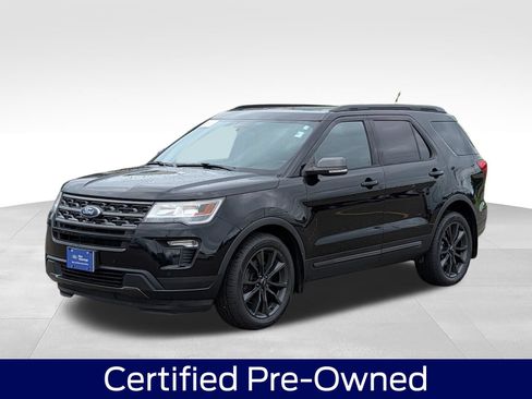 Certified 2018 Ford Explorer XLT w/ Equipment Group 202A AWD/4WD image 1