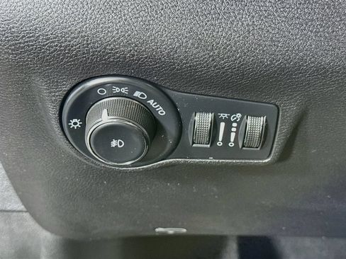 Used 2022 Jeep Compass Latitude w/ Convenience Group AWD/4WD image 18