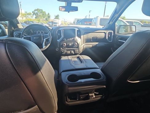 Used 2021 Chevrolet Silverado 1500 RST w/ Convenience Package II AWD/4WD image 10