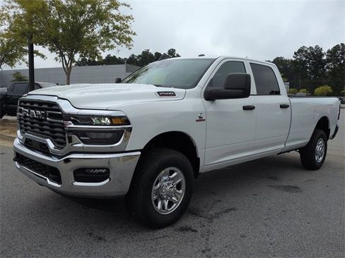 New 2026 RAM 2500 Tradesman w/ Chrome Appearance Group image 7