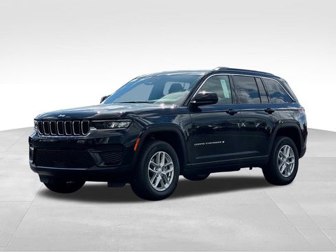 New 2026 Jeep Grand Cherokee Laredo X AWD/4WD image 3