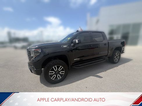 Used 2023 GMC Sierra 1500 AT4 w/ AT4 Premium Package AWD/4WD image 17