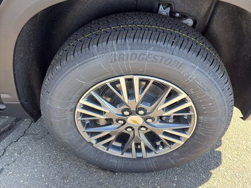 New 2026 Chevrolet Traverse LT image 30