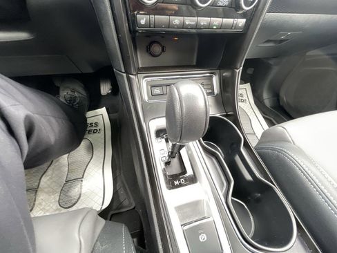 Used 2022 Subaru Ascent Onyx Edition image 16