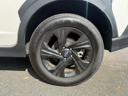 Used 2024 Subaru Crosstrek 2.0i image 9