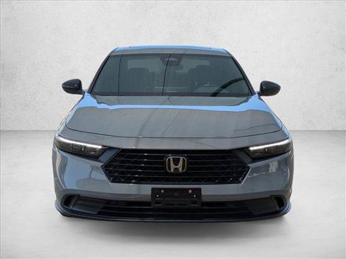 Used 2025 Honda Accord Sport image 2