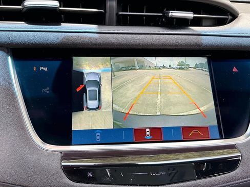 Used 2018 Cadillac XT5 Platinum AWD/4WD image 26