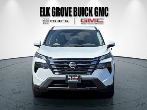 Used 2024 Nissan Rogue SV FWD image 9