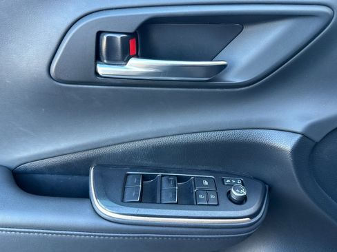 Certified 2023 Toyota Crown XLE image 14