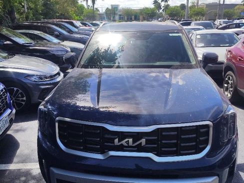 Used 2025 Kia Telluride S AWD/4WD image 8