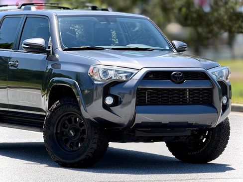 Used 2019 Toyota 4Runner SR5 Premium AWD/4WD image 47