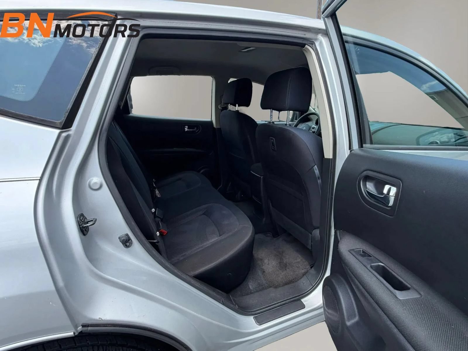 Used 2013 Nissan Rogue S FWD image 13