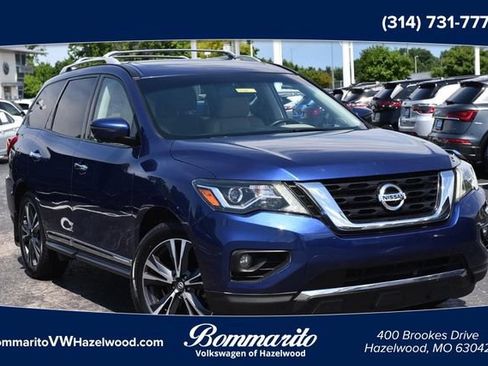 Used 2018 Nissan Pathfinder Platinum FWD image 1