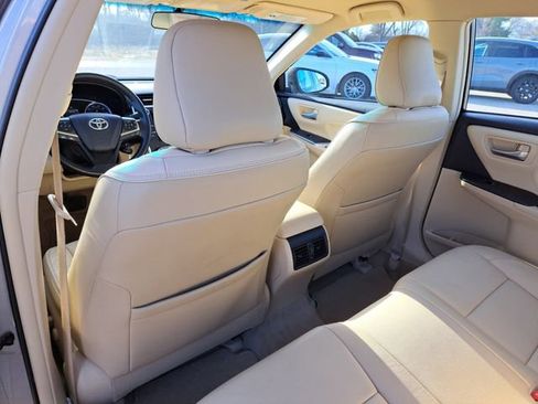 Used 2015 Toyota Camry XLE image 19