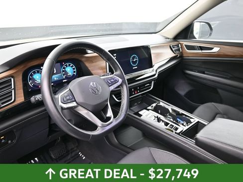 Used 2024 Volkswagen Atlas SE AWD/4WD image 23