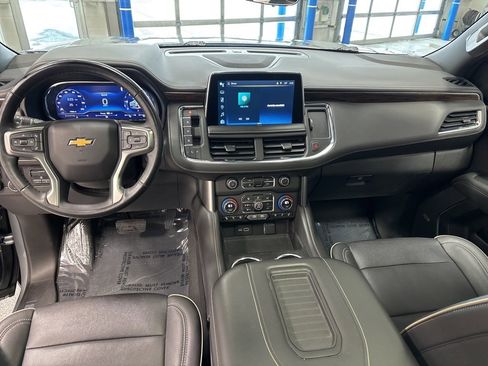 Used 2023 Chevrolet Suburban Premier w/ Premium Package image 11