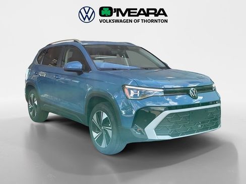 New 2025 Volkswagen Taos SE image 7