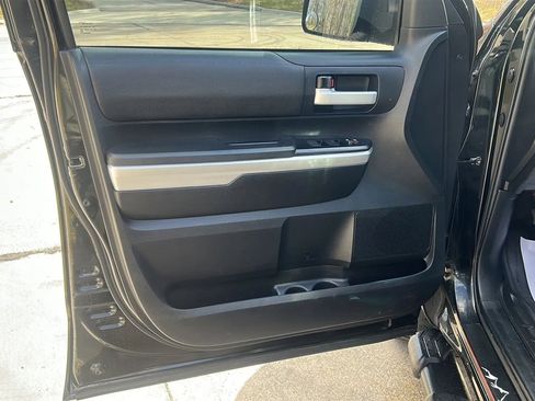 Used 2014 Toyota Tundra SR5 image 36