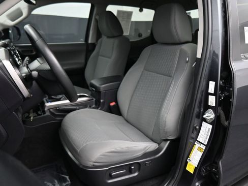 Used 2021 Toyota Tacoma SR5 image 15