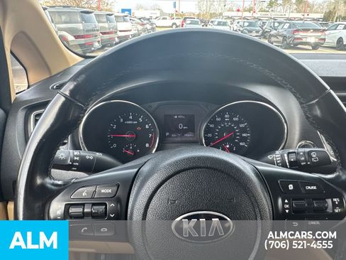 Used 2019 Kia Sedona EX image 21