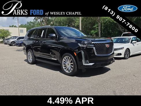 Used 2021 Cadillac Escalade Premium Luxury RWD image 1