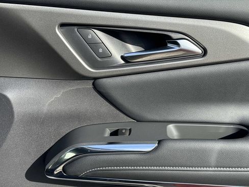 New 2026 Chevrolet Traverse LT w/ Driver Confidence Package image 16