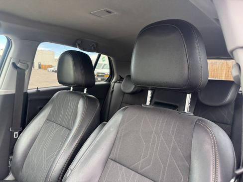 Used 2018 Chevrolet Trax LT w/ LT Convenience Package image 13