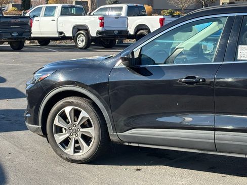 Used 2023 Ford Escape Platinum image 8