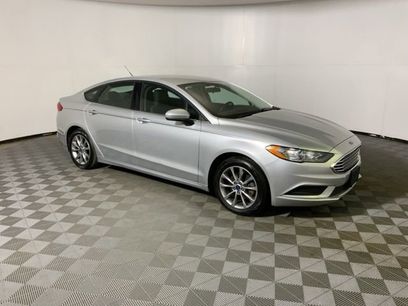 Used 2017 Ford Fusion SE w/ Fusion SE Technology Package