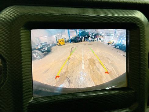 Used 2020 Jeep Wrangler Unlimited Sport image 15