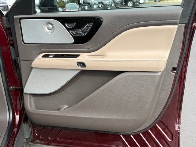 Used 2020 Lincoln Aviator Reserve w/ Equipment Group 202A AWD/4WD image 42