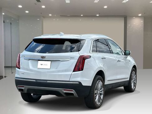 Certified 2023 Cadillac XT5 Premium Luxury AWD/4WD image 4