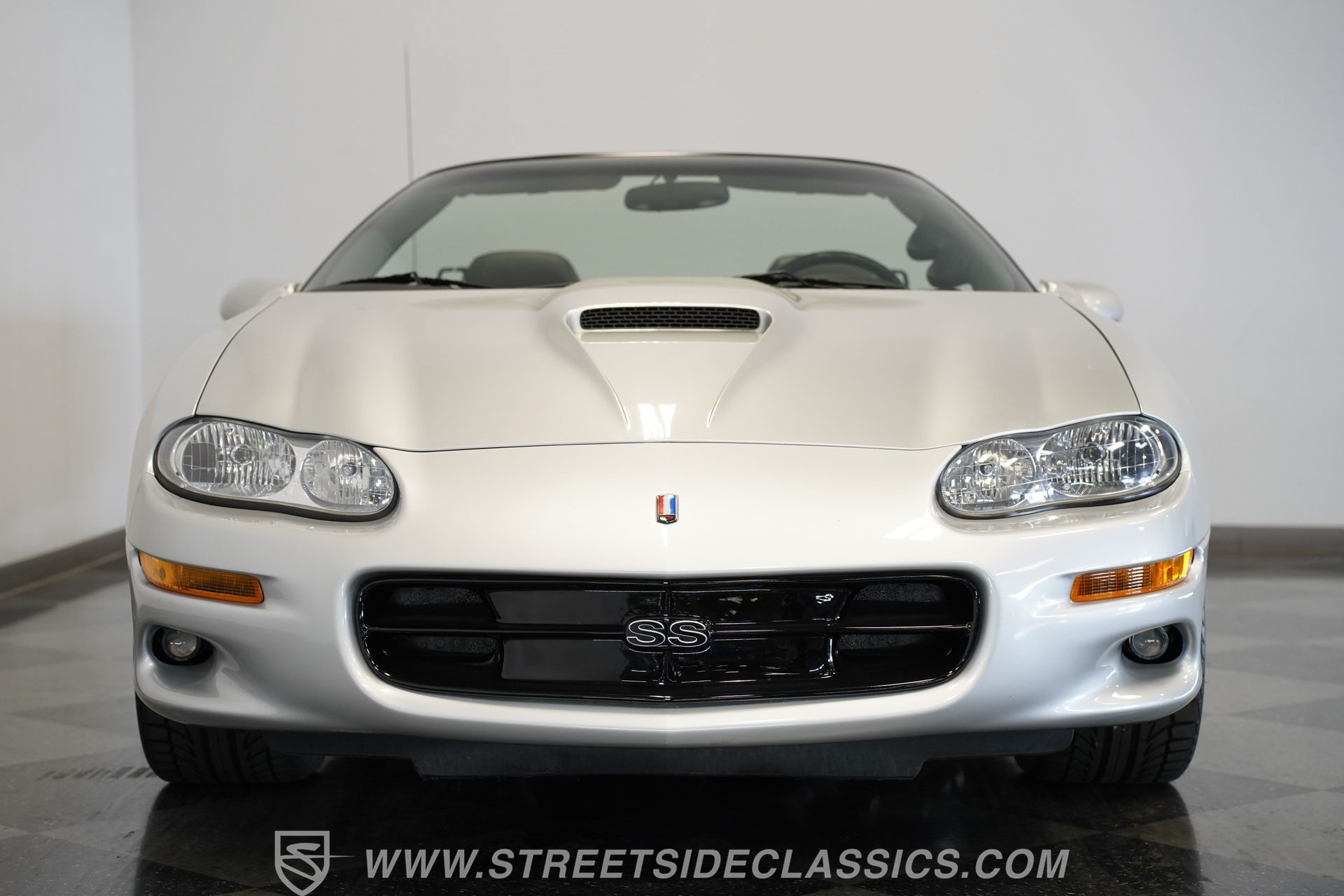 Used 2002 Chevrolet Camaro Z28 w/ SS Performance/Appearance Pkg RWD image 25