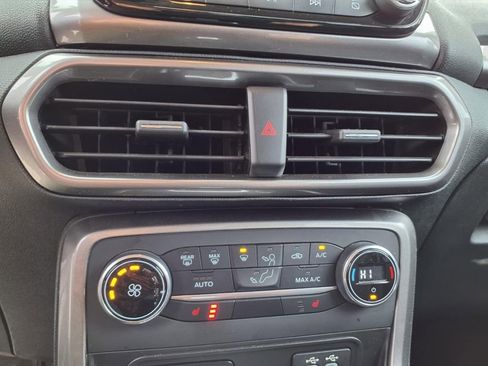 Used 2022 Ford EcoSport SE w/ SE Convenience Package image 16