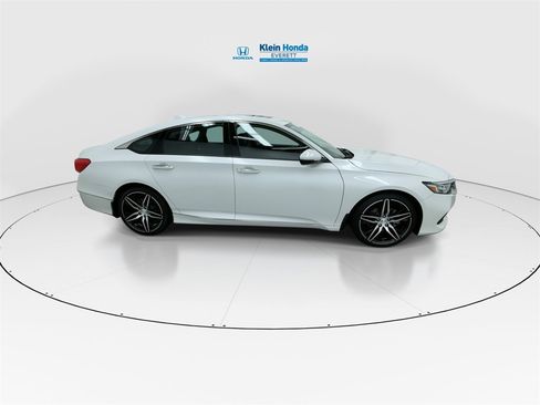 Used 2021 Honda Accord Touring image 3
