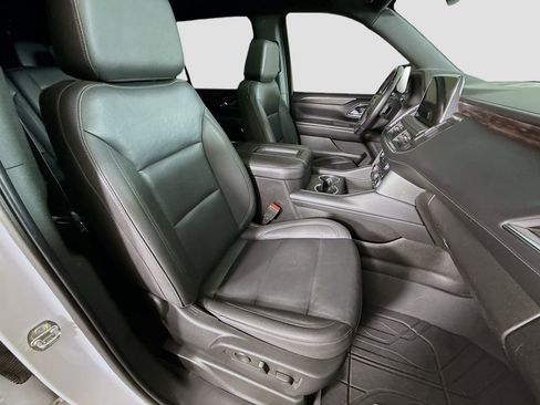 Used 2022 Chevrolet Suburban Z71 w/ Z71 Off-Road Package image 30