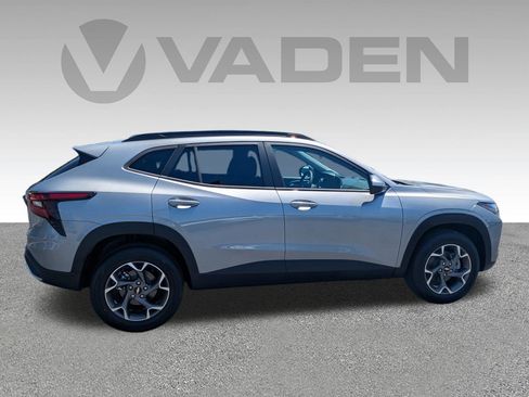 New 2026 Chevrolet Trax LT FWD image 23