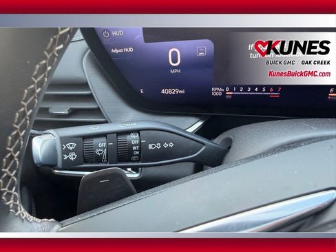 Used 2024 Buick Envision Preferred AWD/4WD image 24