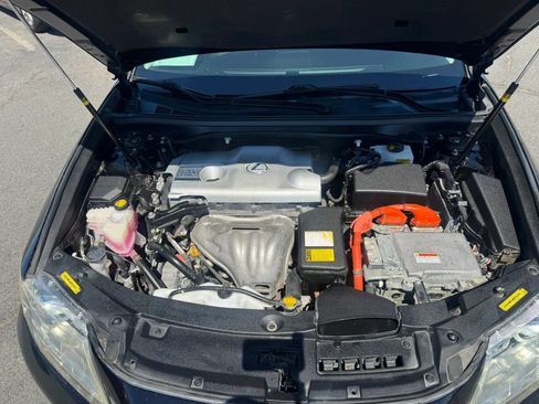 Used 2013 Lexus ES 300h w/ Luxury Pkg FWD image 17