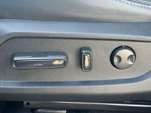 Used 2024 Honda Pilot EX-L image 18