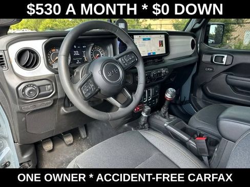Used 2025 Jeep Wrangler Sport AWD/4WD image 19