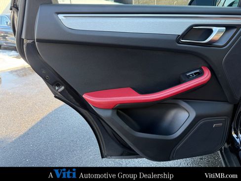 Used 2024 Porsche Macan S image 20