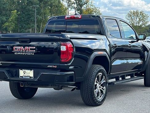 Used 2024 GMC Canyon AT4 image 5